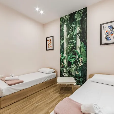 The Authentic By Ps Apartment